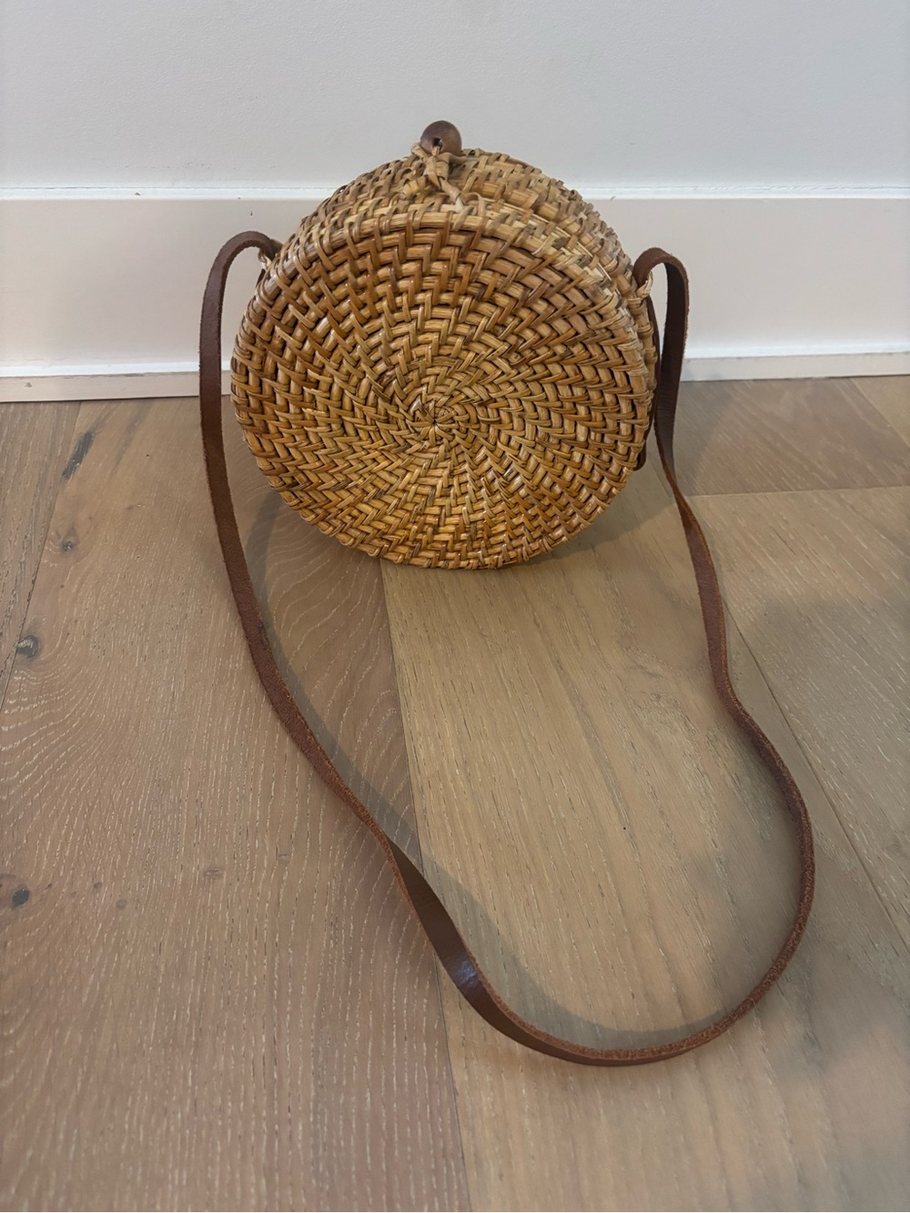 Zara Round Raffia Woven Rattan Crossbody Bag Natural Canteen Purse Handbag NEW - Picture 3 of 12